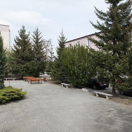 Dom Studenta Nr 1 Ans W Koninie Hostel Konin  Bagian luar foto