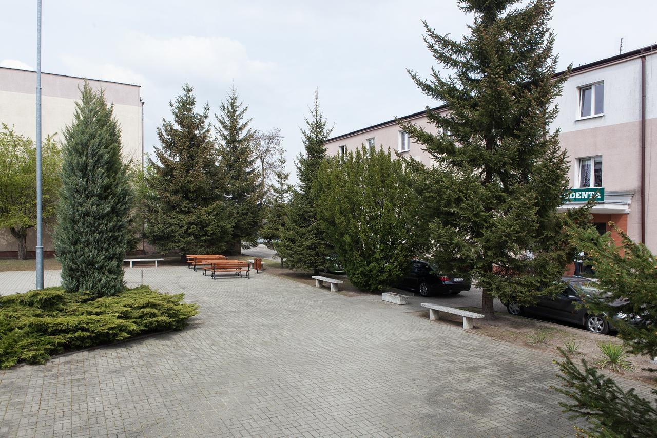 Dom Studenta Nr 1 Ans W Koninie Hostel Konin  Bagian luar foto